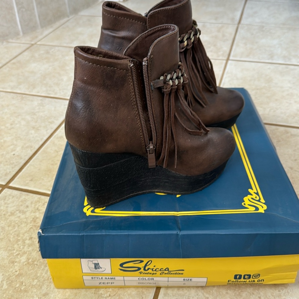 Sbicca booties